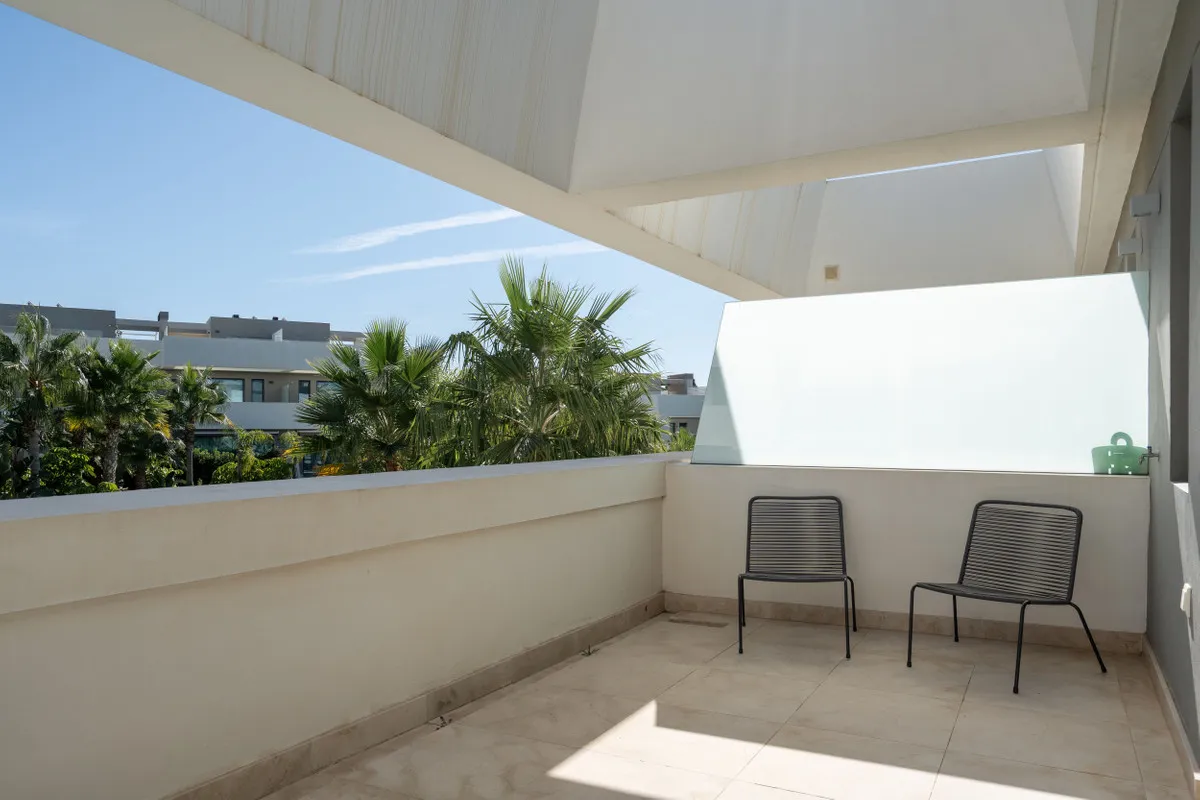 51627d4a-805e-41af-bf7e-35f2188267c8