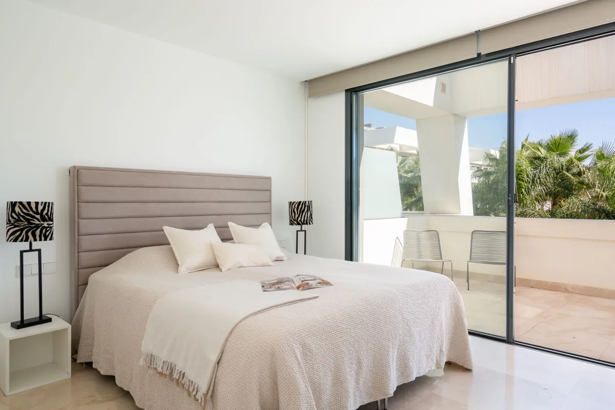 dc989a66-5067-4e3a-b81b-6d64dc39bafb