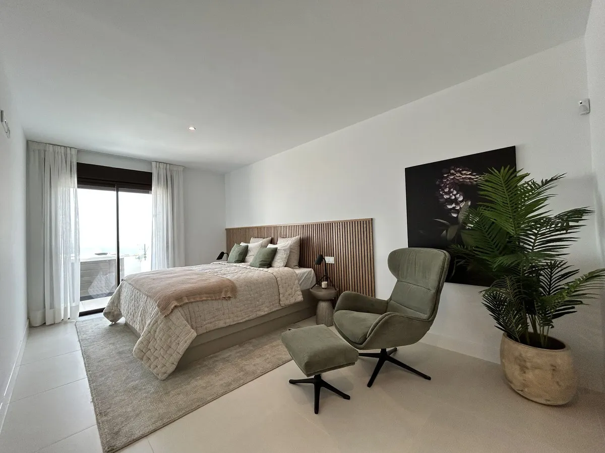 023b4ab5-7bf3-4540-8d19-8d9491a18763