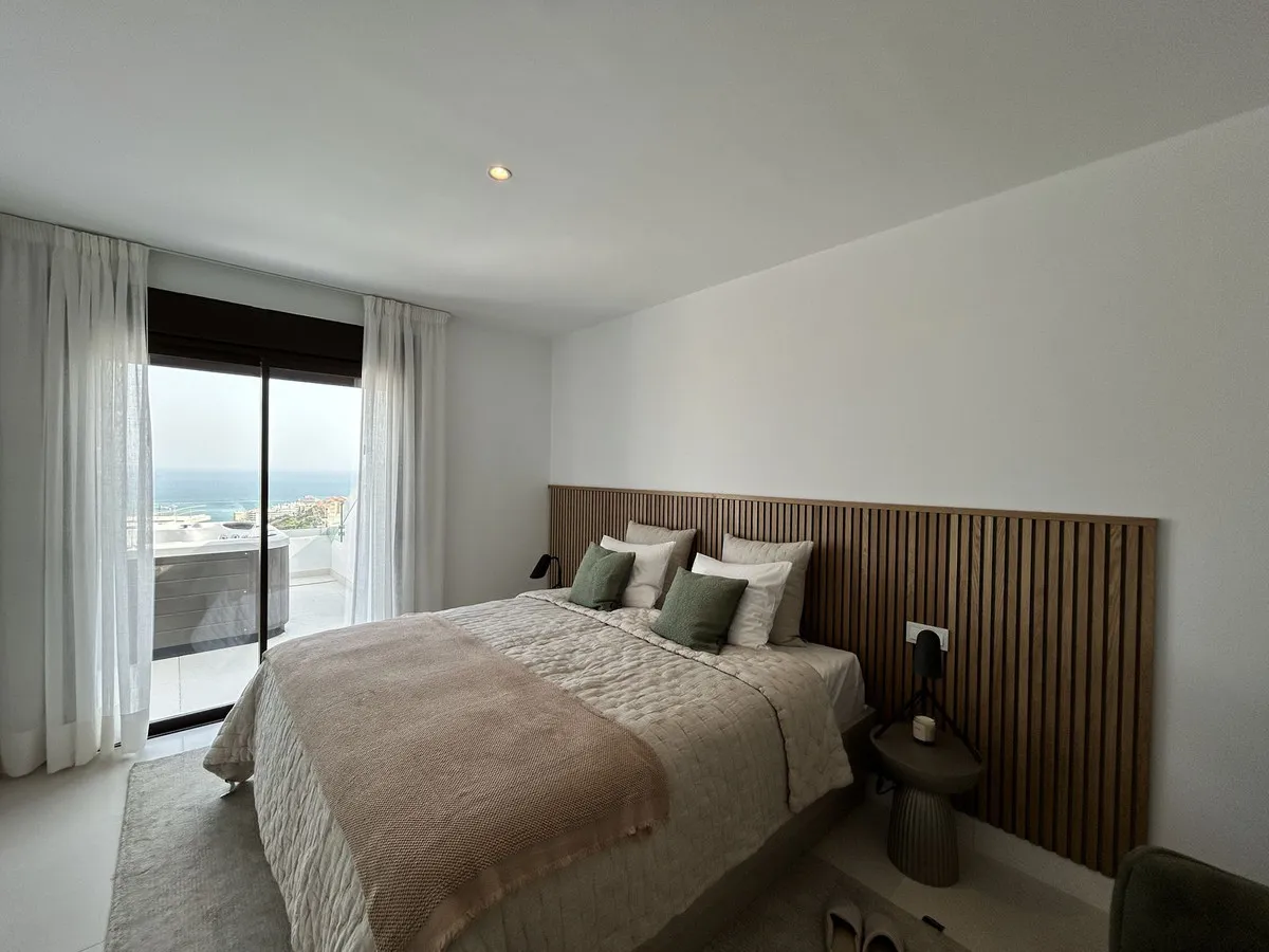 4c9016b6-dc91-4259-93bf-9f98ccde580e