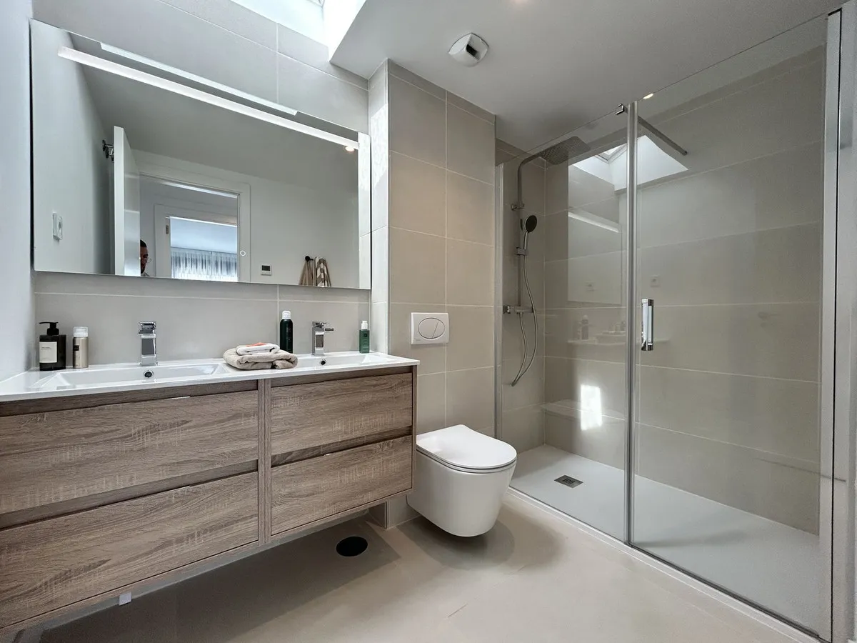 c33d39b0-9ecd-4103-b2fe-44bcb5150649