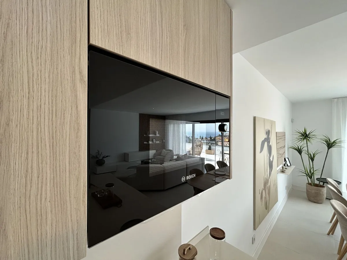 e13baa32-cfeb-4544-9d7a-93c198829f01