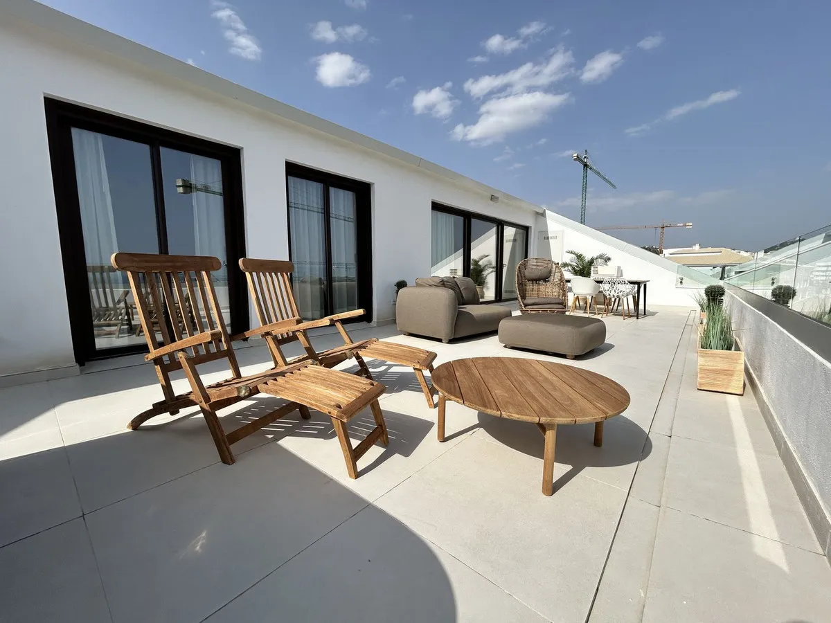 ea6a3c49-4485-4152-856c-035fef64eba7