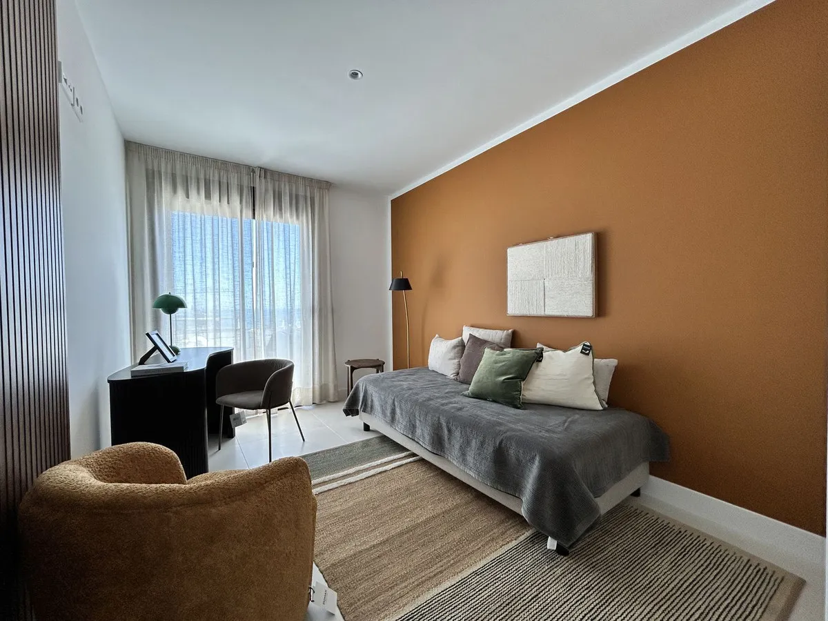 ec1a10a8-20a1-45c1-8816-eb5817e191ff