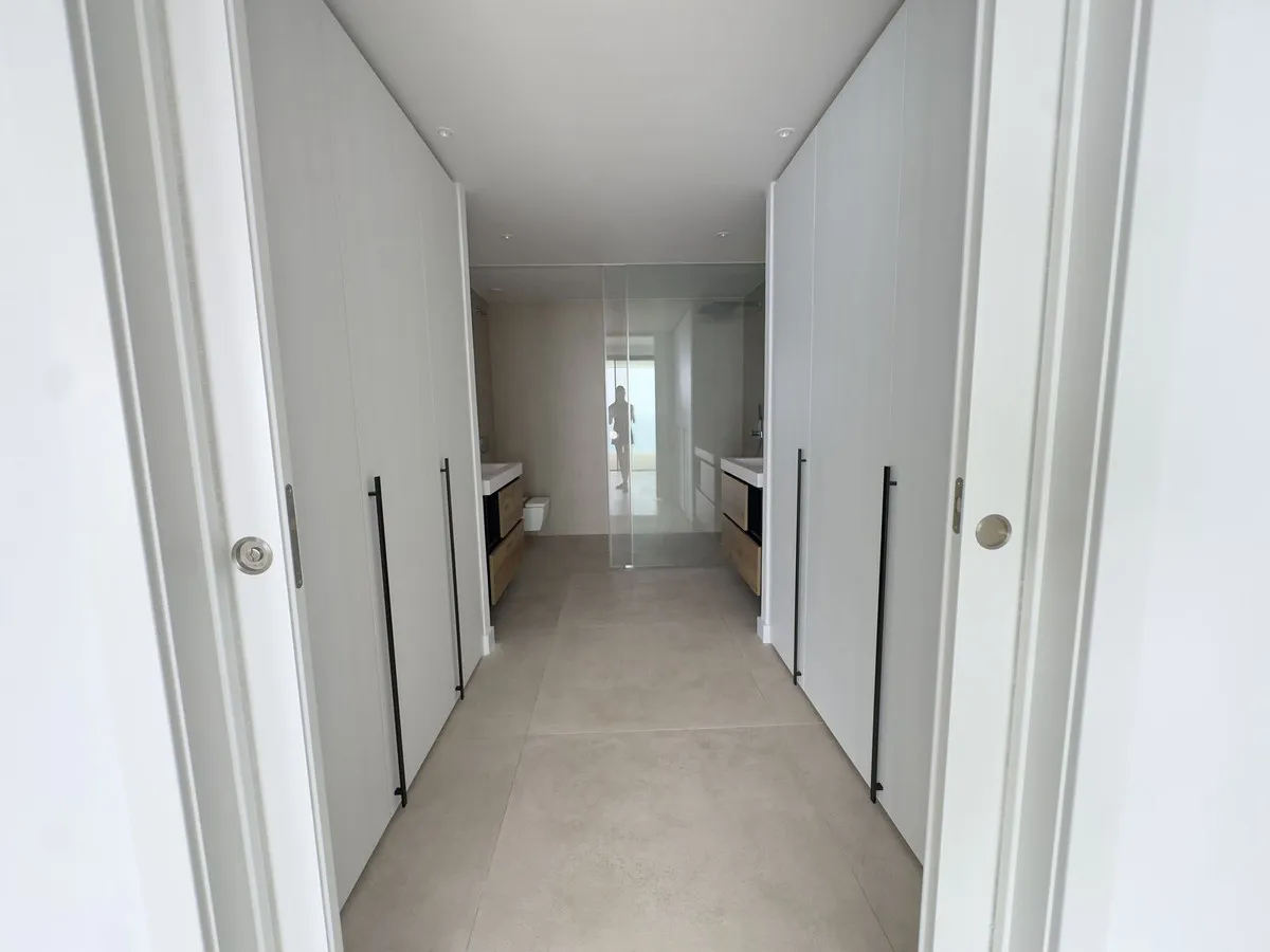 2960d16e-73ce-4215-bbdc-bc67e61b051a