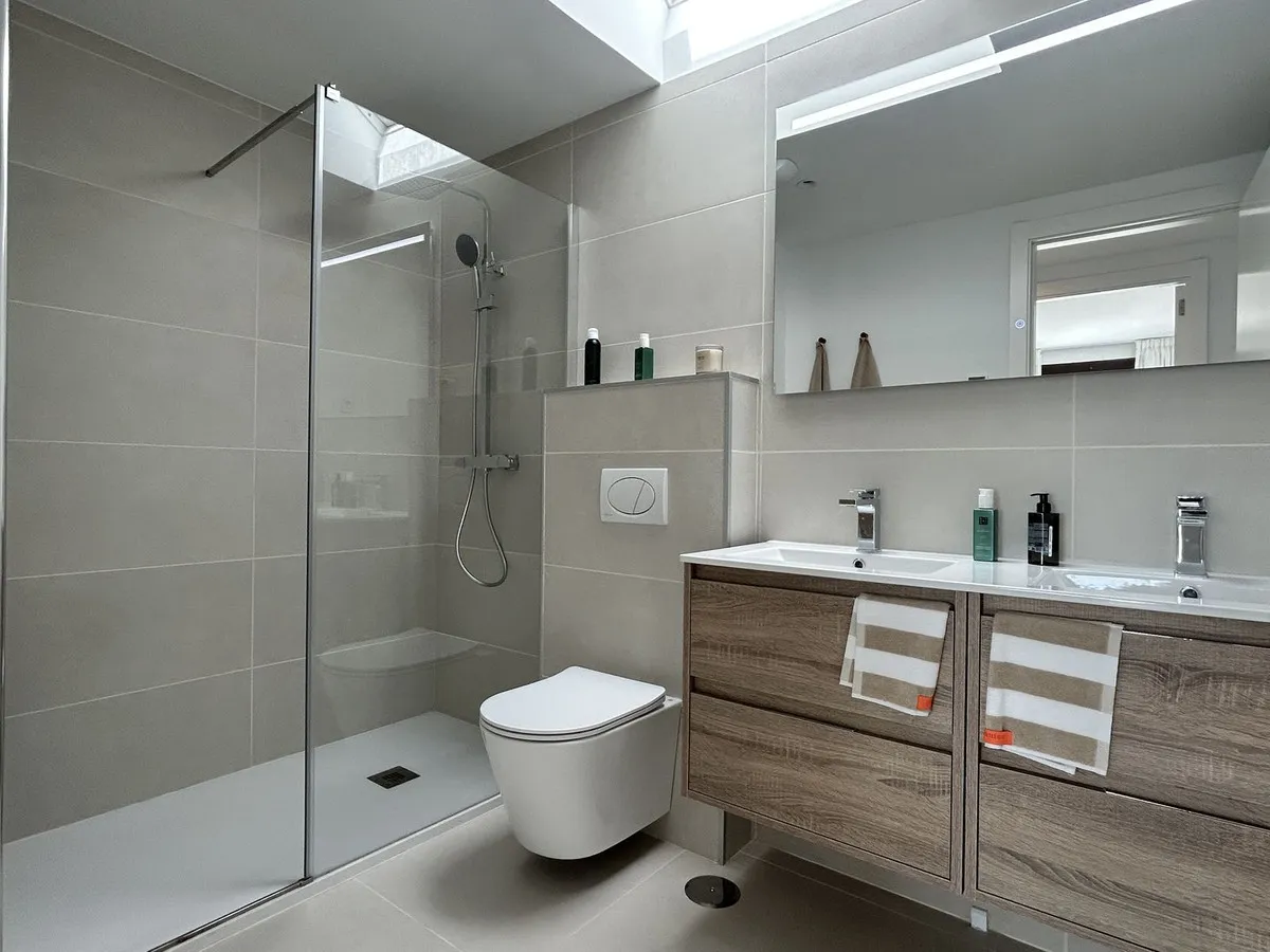 01467f34-6e20-4af8-8b77-edc9f767a4a2