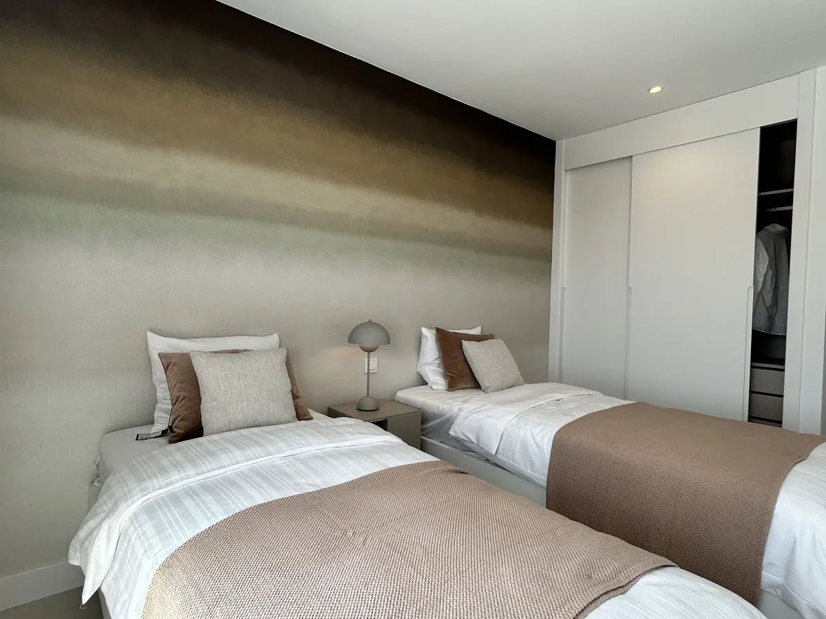 29f8cb3b-5462-4f93-a9b0-d0e065de358d