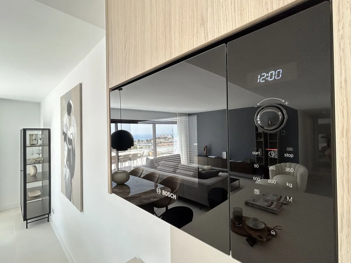 cef593bc-aacf-4090-8f28-36cef24d2cda