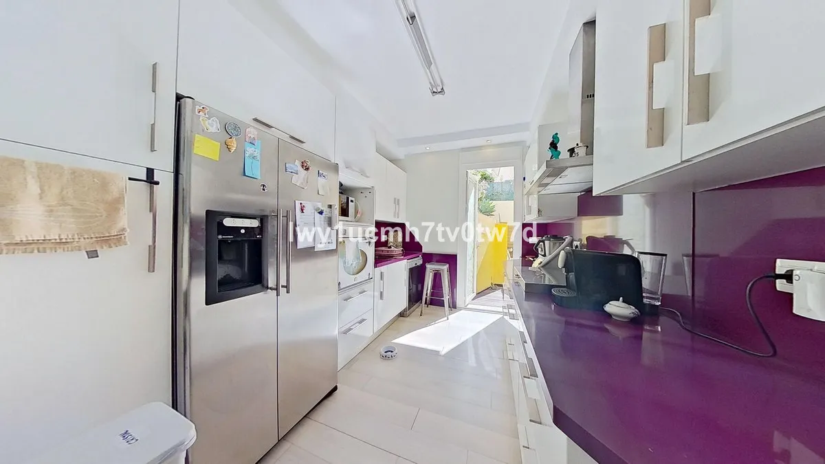 7da8036e-3091-41f1-bc4e-d42f694354f4