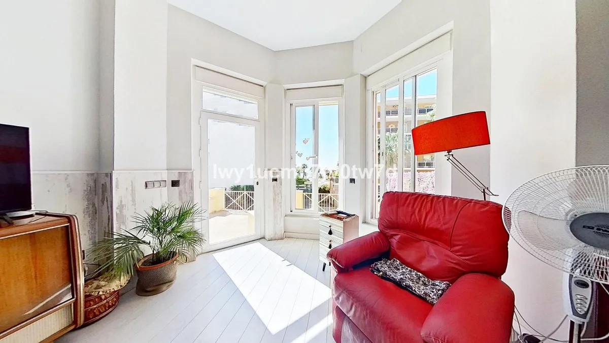 89b3d680-55cf-4c15-a2a2-1608a5c8990d