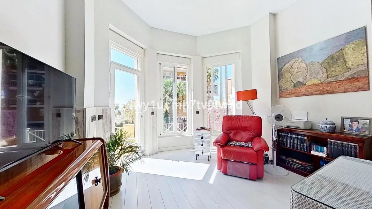 c7dc2310-0cd3-40d3-978b-3d676ea5117c