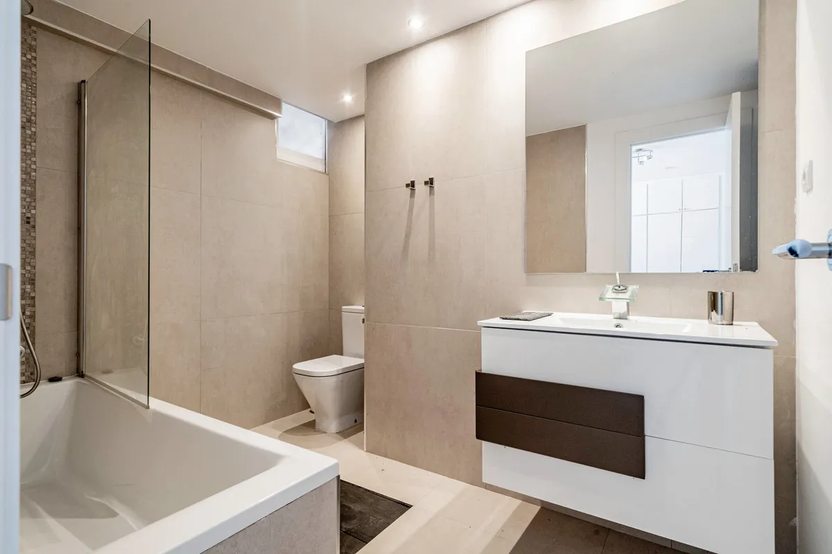 4720523e-46f3-487c-b207-33fe5495a19d