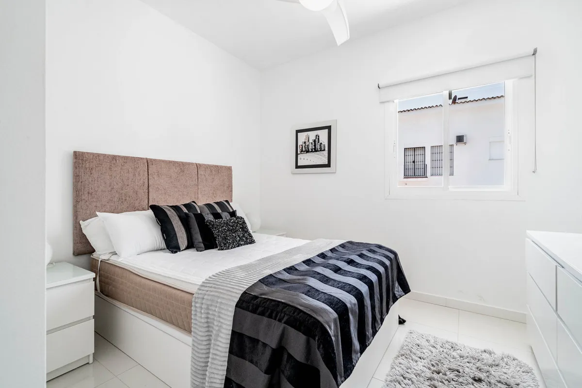 74570cf3-3f92-45e6-84b3-1a1e8eee96ed