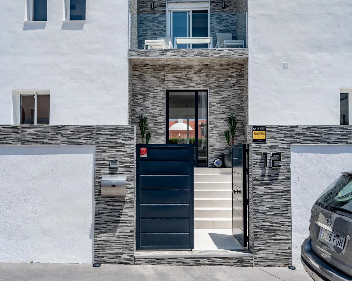 b5ac37f8-6363-471c-81e4-f4e5cbc49b1d