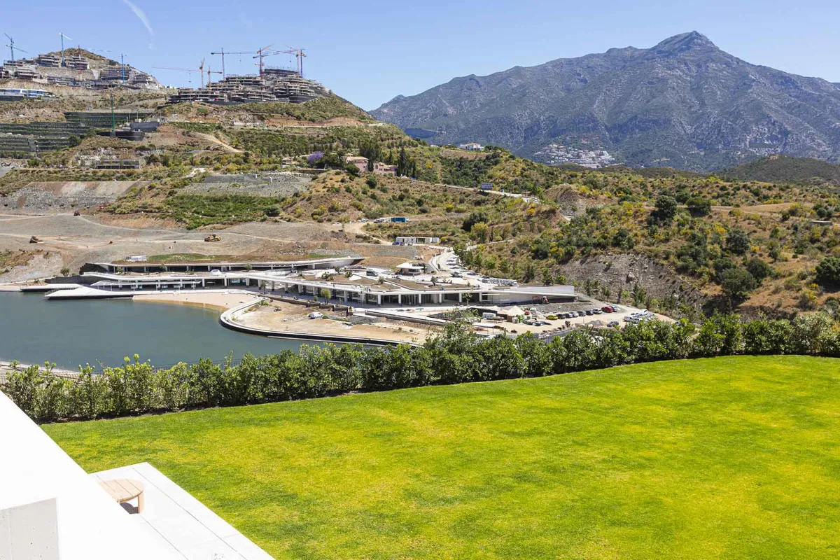 68bbd6aa-b8ec-4be1-8481-2eba36d5843e