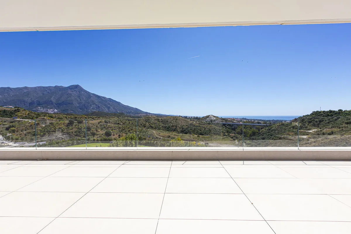 b6e9e960-d079-4bad-a909-769277c594d7