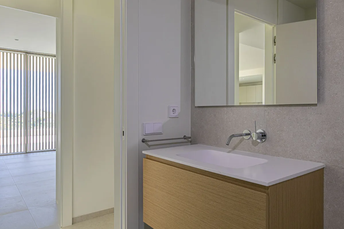 eb44d950-b937-4ba5-9569-0c9d706825d8