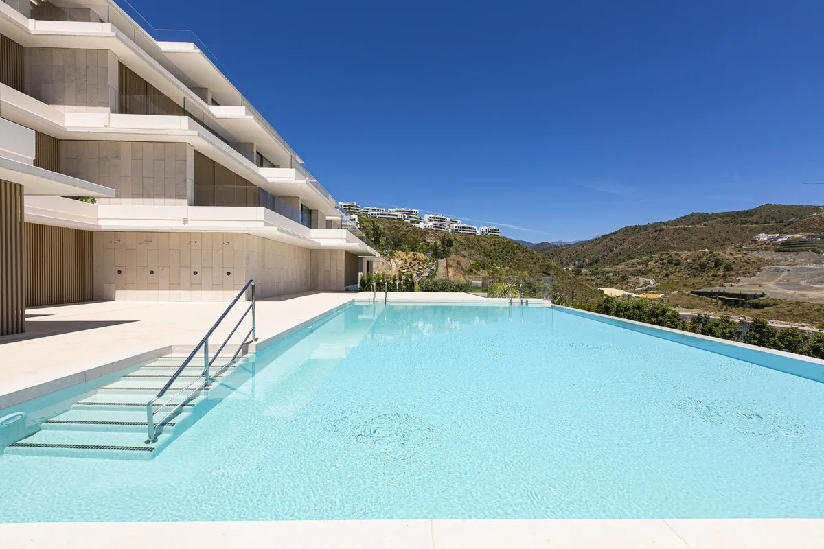 f3e885a9-b342-4a7d-b948-1f26aab6b04c