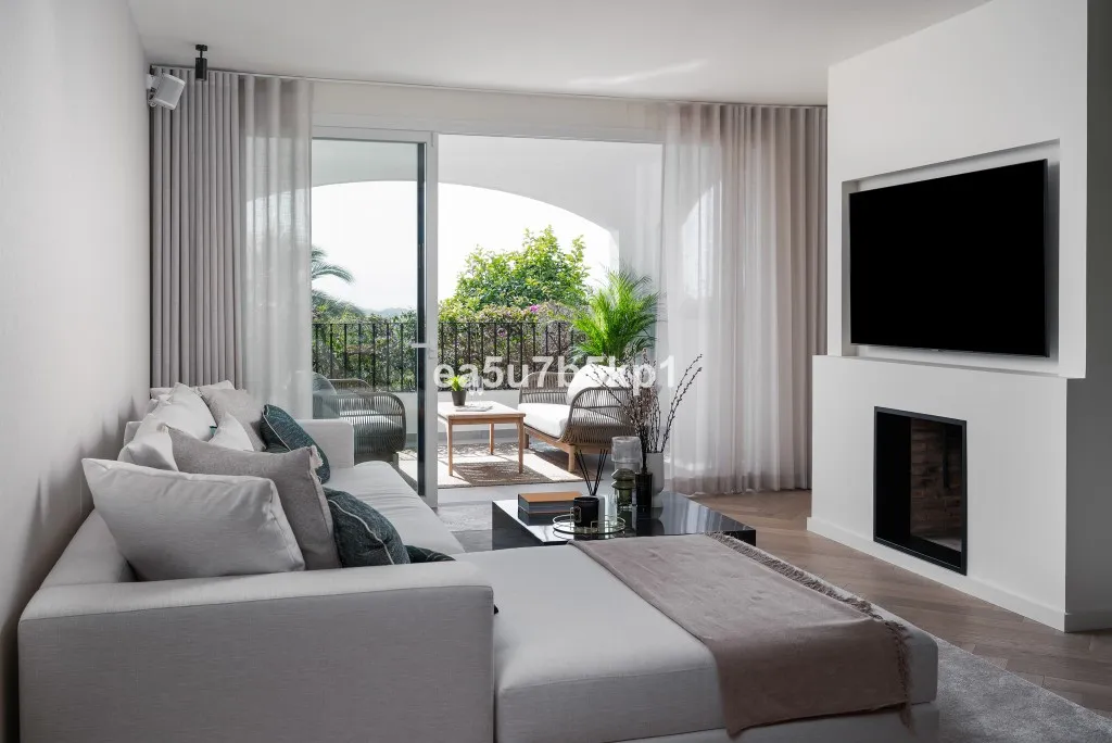 17b98c08-27c8-4fb6-89fc-589676b86b2b