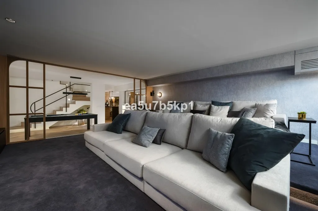 5375eebf-1531-40c8-aa4b-7b7603cc4831