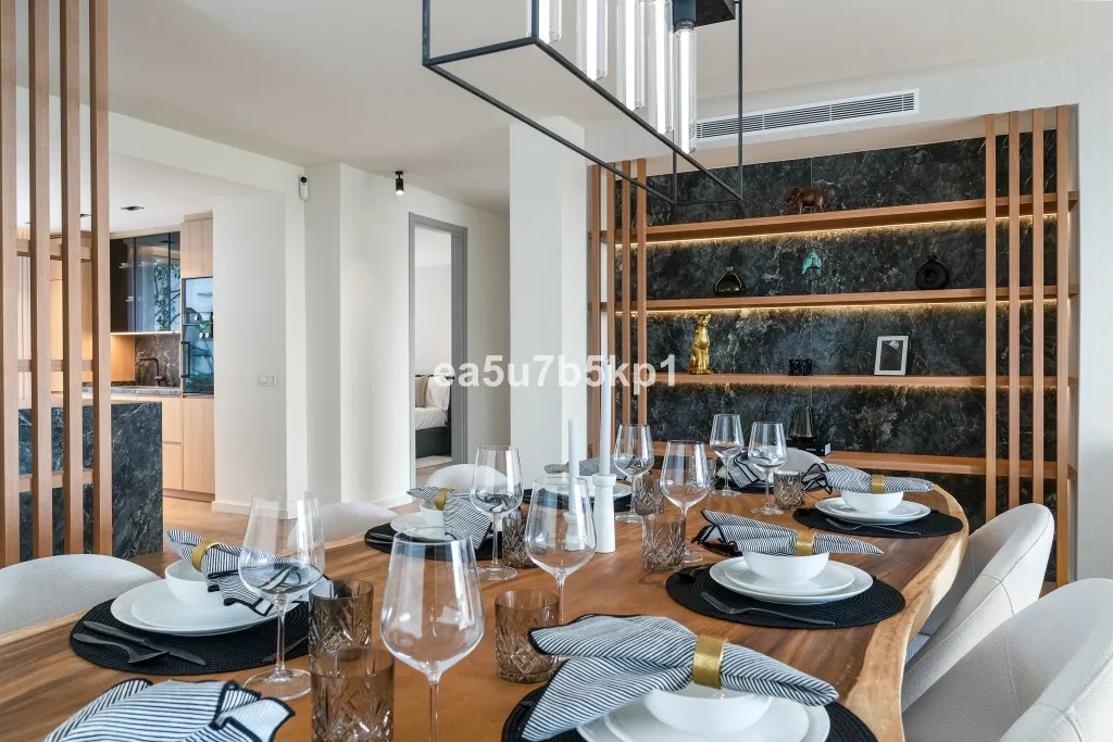 ea650f20-c877-43f9-a86f-8274467438db