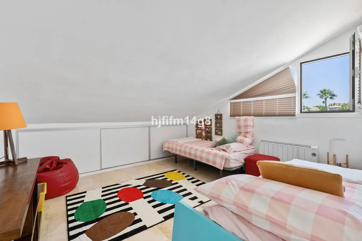 980bfac3-4f85-454e-89b5-53d8a783aec4