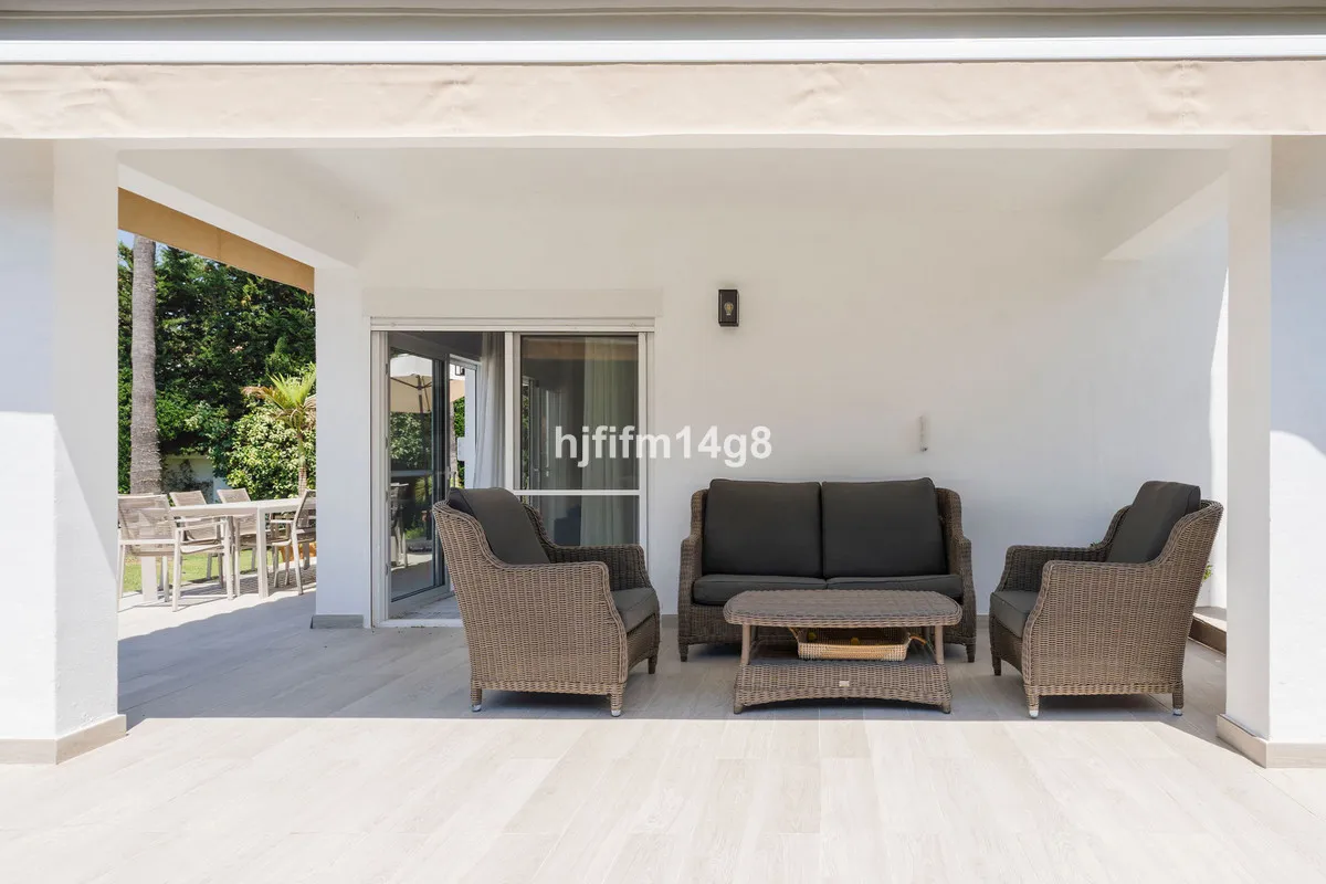 c1b08ede-1abc-4e84-930d-18fa680a4b1b