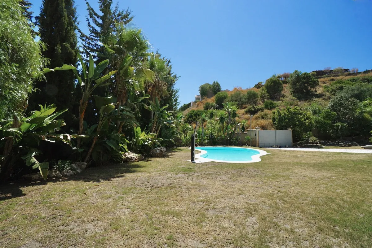 5f2ffe83-7f56-4e02-a9ab-c8b66f2ddef8