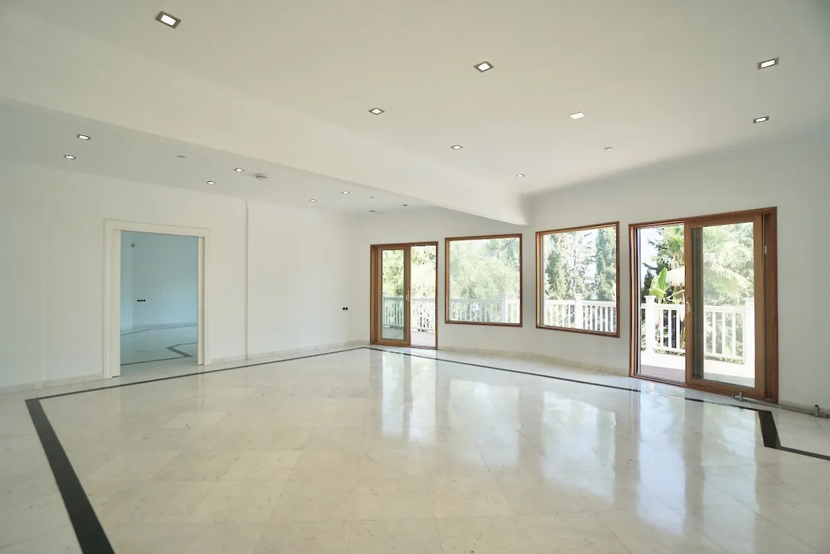 99f02a41-606c-4e03-a7bc-d1042bdf9913