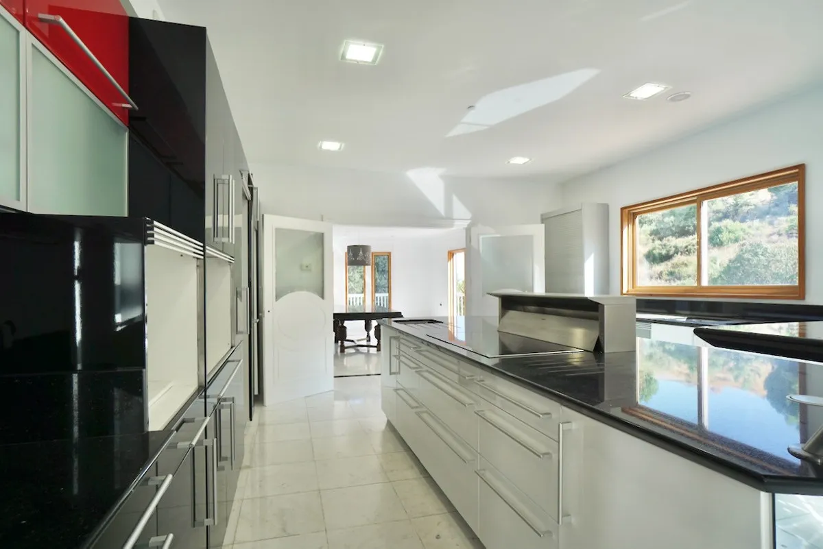 c9a29123-655a-407f-818a-0b5e5614bd11