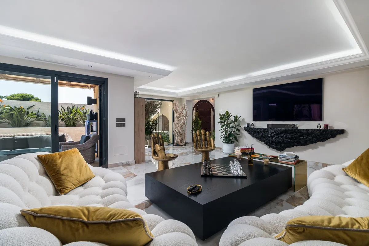 a1bb3440-7499-42f7-971f-5038aedf9546