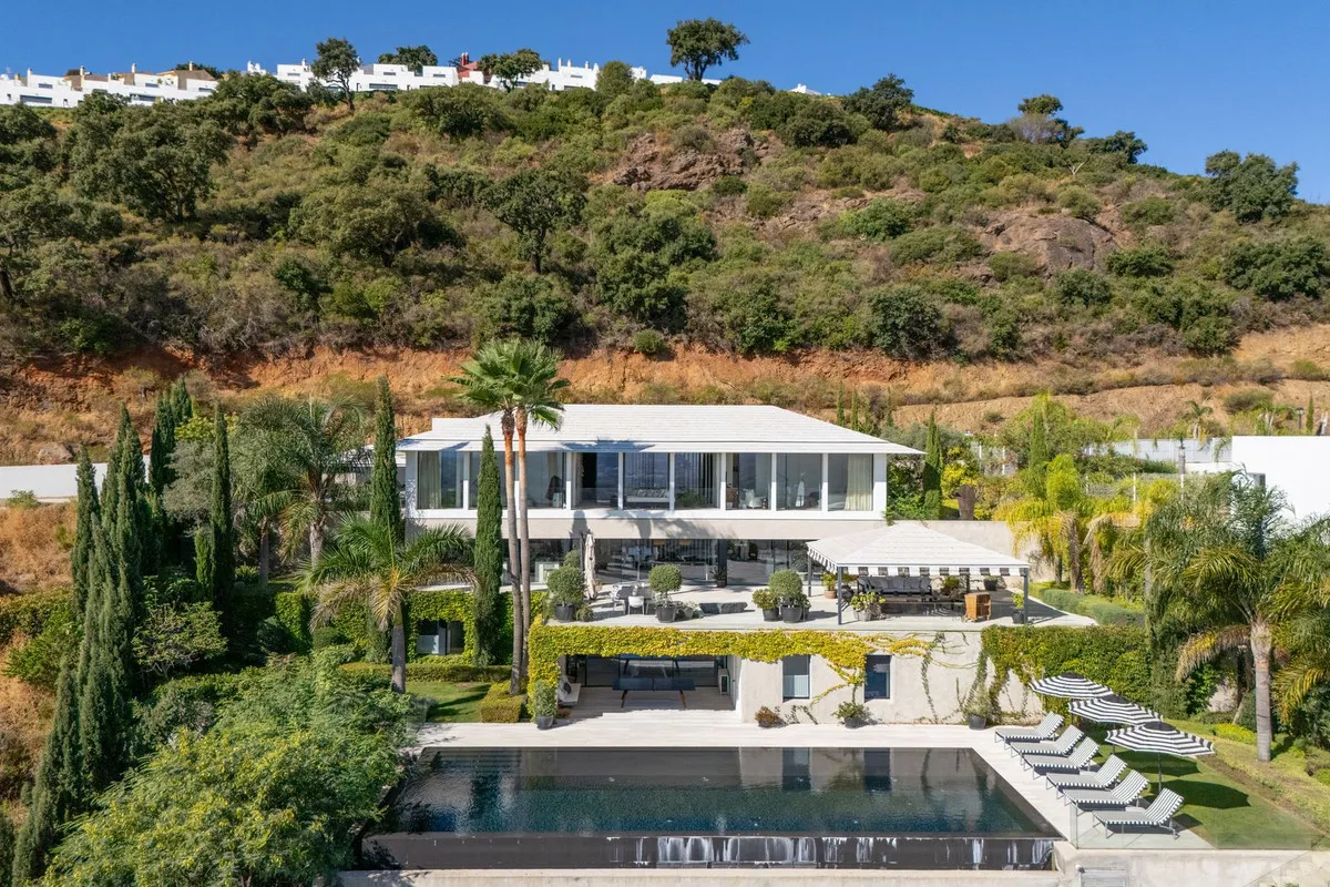 6fa66f53-fd68-46dd-b385-a7886f7bf496