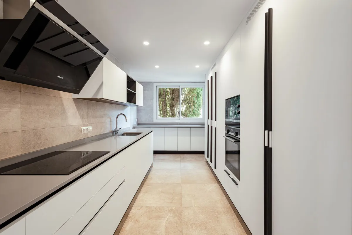 0b0aa13d-4d9e-48f1-b994-c92832d9dcde