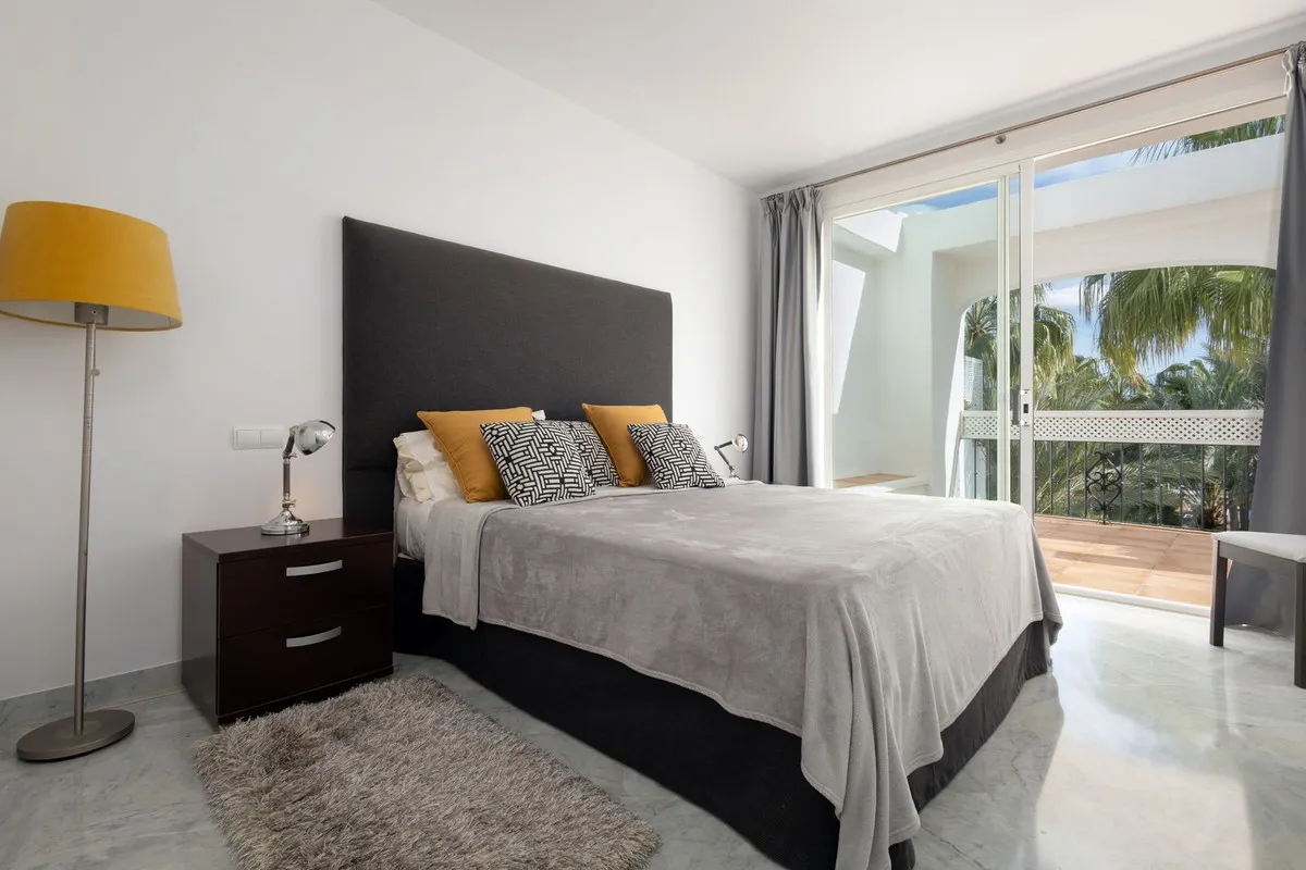 f3009547-08ab-42d2-91d2-a8166c29e519