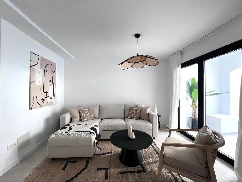 e6c3b407-cc2f-4ced-87ed-b49824362407