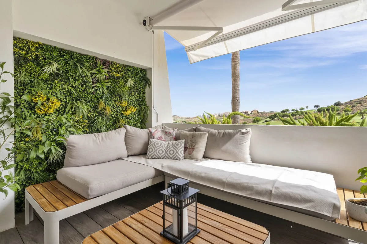 02c86ad1-8e5f-4cb3-ad82-9748c56271fc