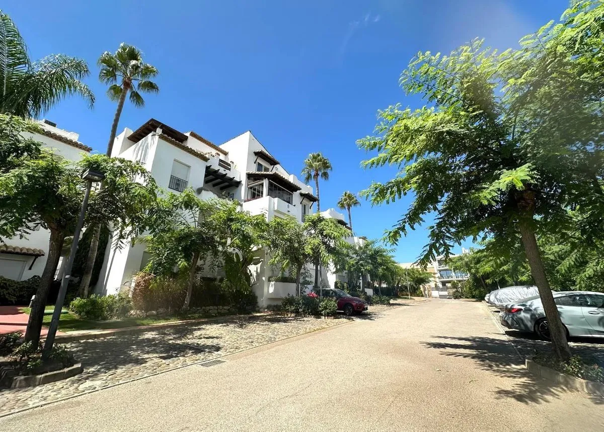 0debe4c0-7dd8-49a8-86b3-1869127cd57a