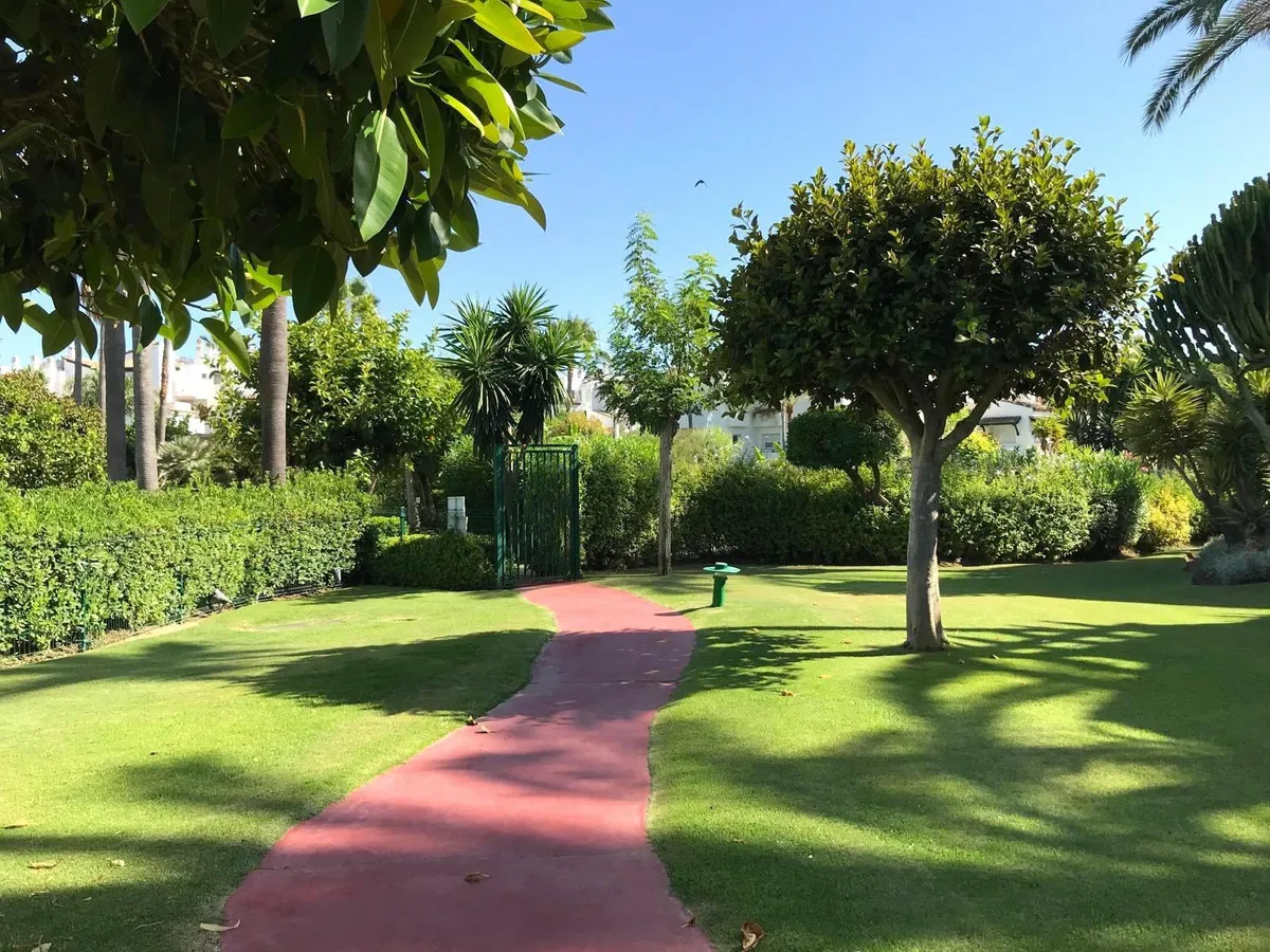 5ba32798-afc6-4b60-b490-3de237c4bdd7