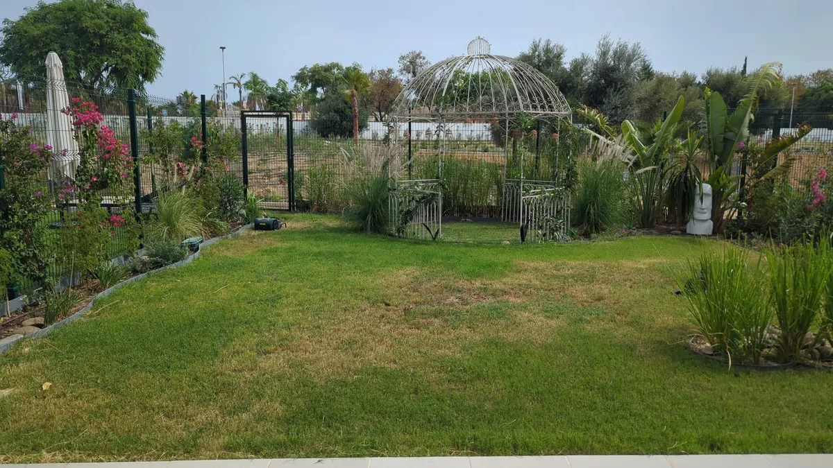 e471f9e8-c77a-4df2-abd9-4f260444fd43