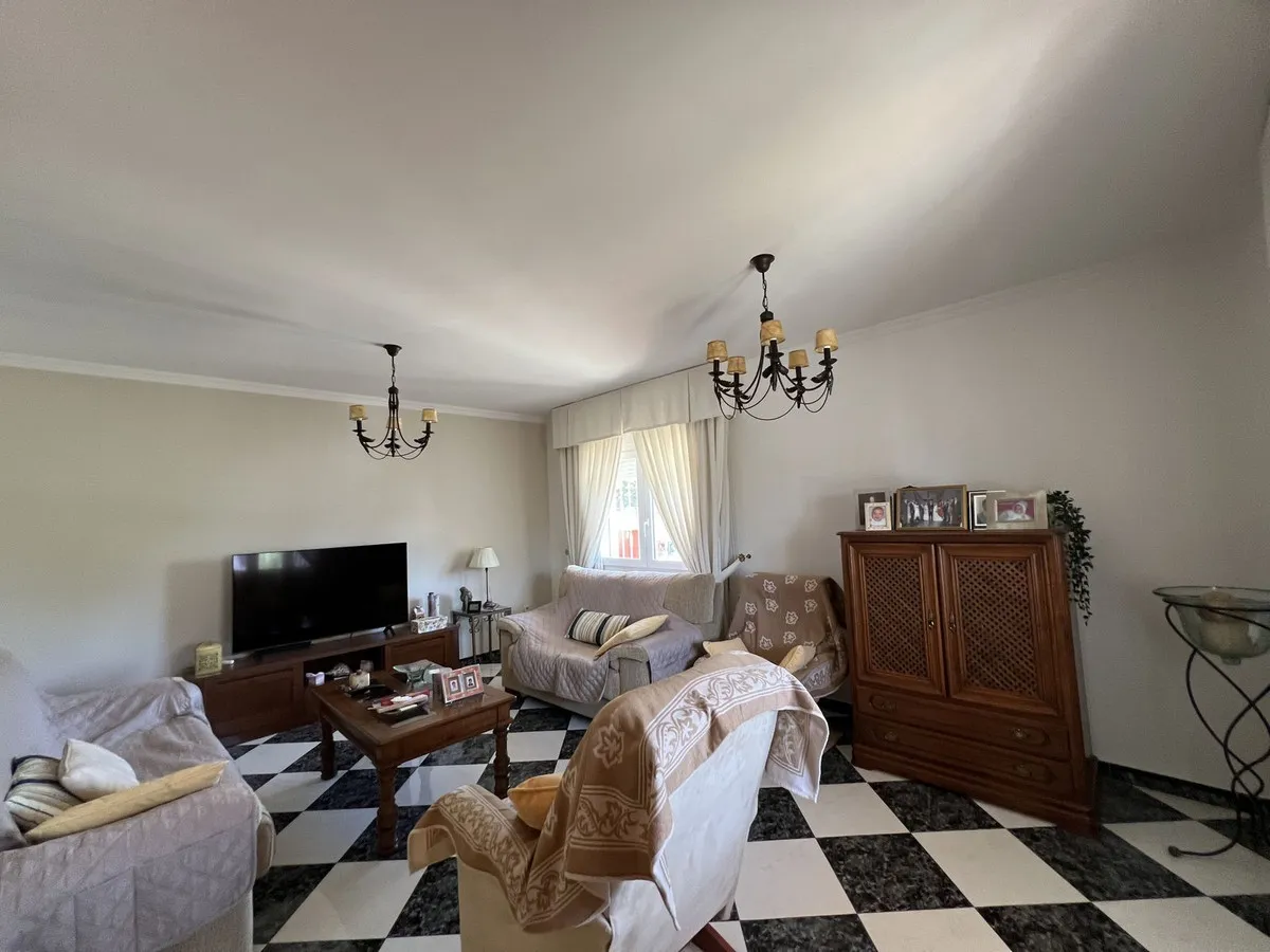 0d2b71aa-deb2-4b22-9b8a-d203a66bda59