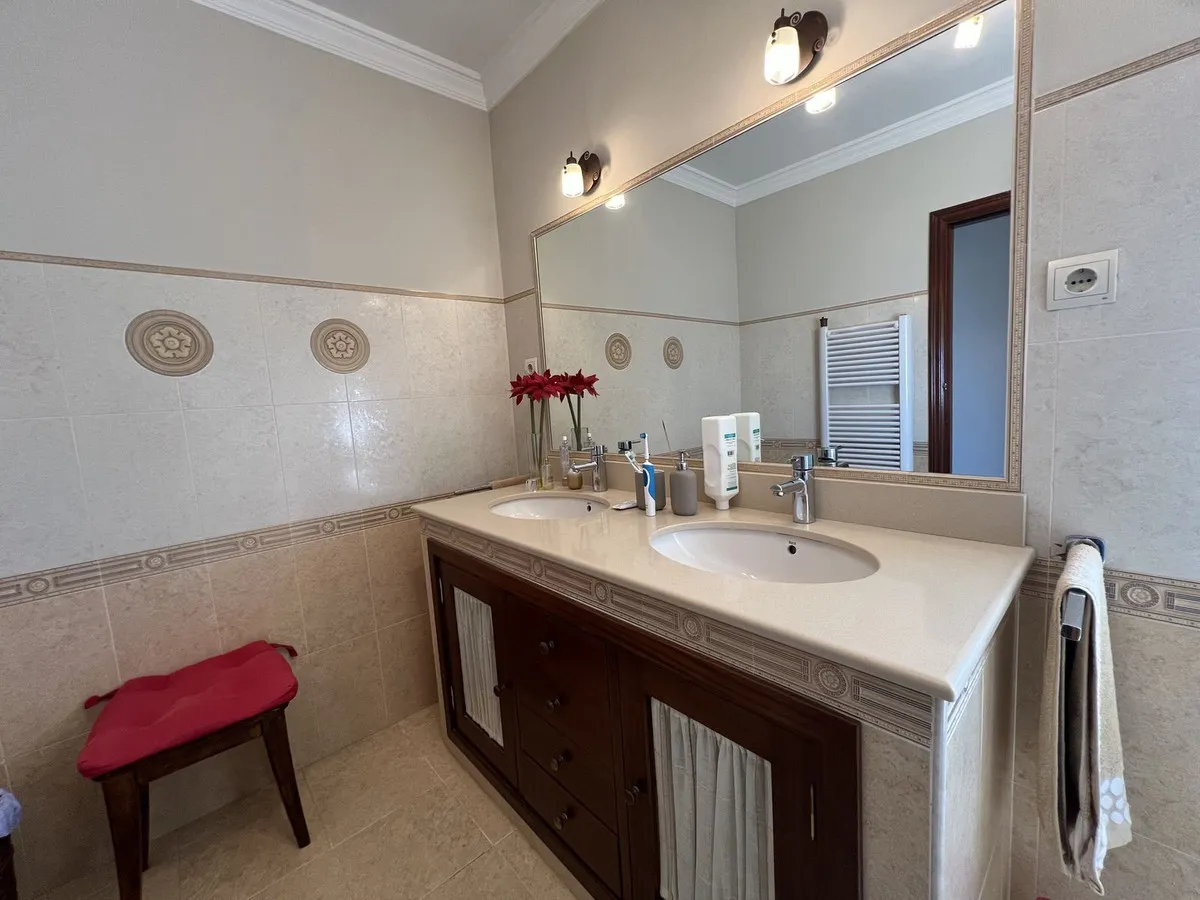 18276b0c-a32d-476e-99ee-c33131d7f155