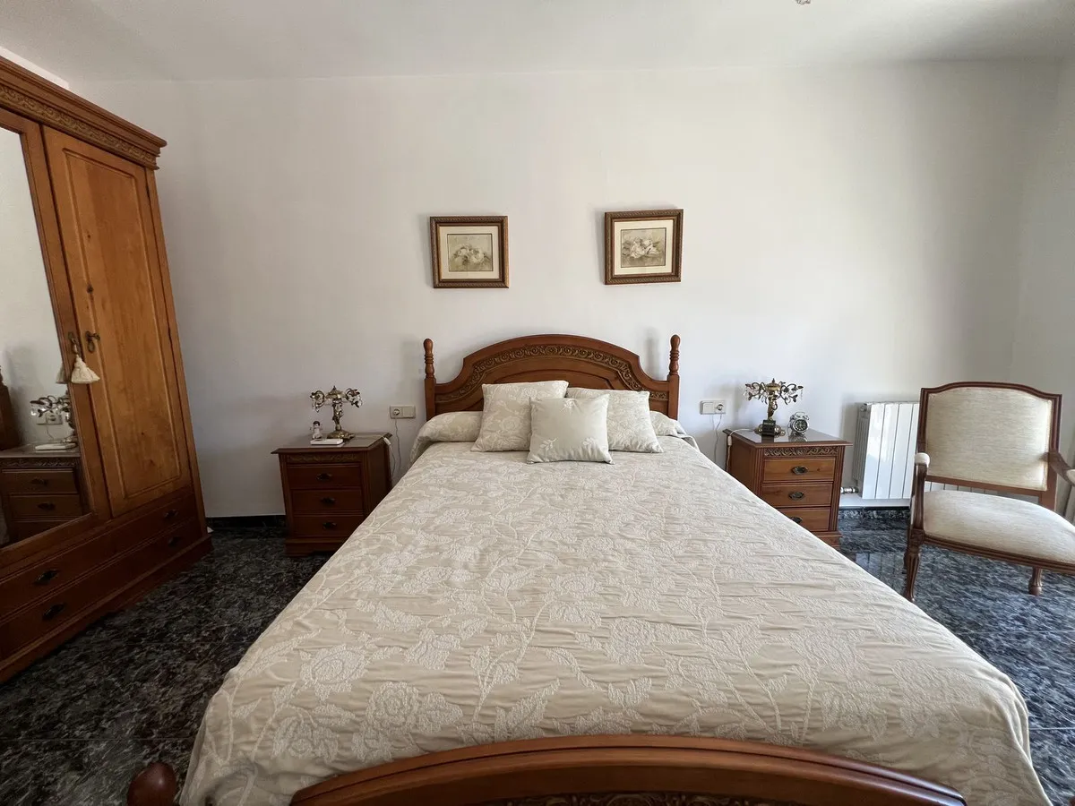 377c24e0-85b5-4714-b74c-d2f15052b720