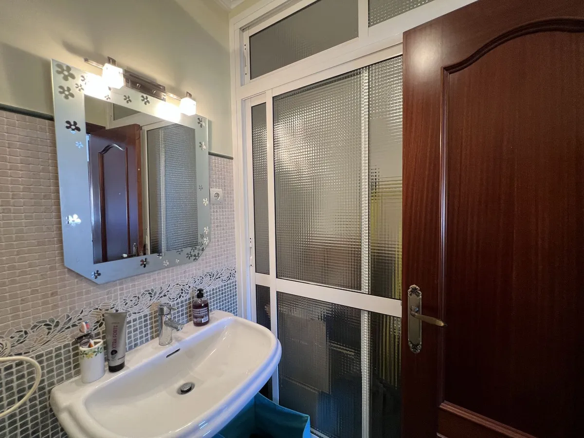 5f928615-d42f-4e38-b1ad-82a68fe4a834