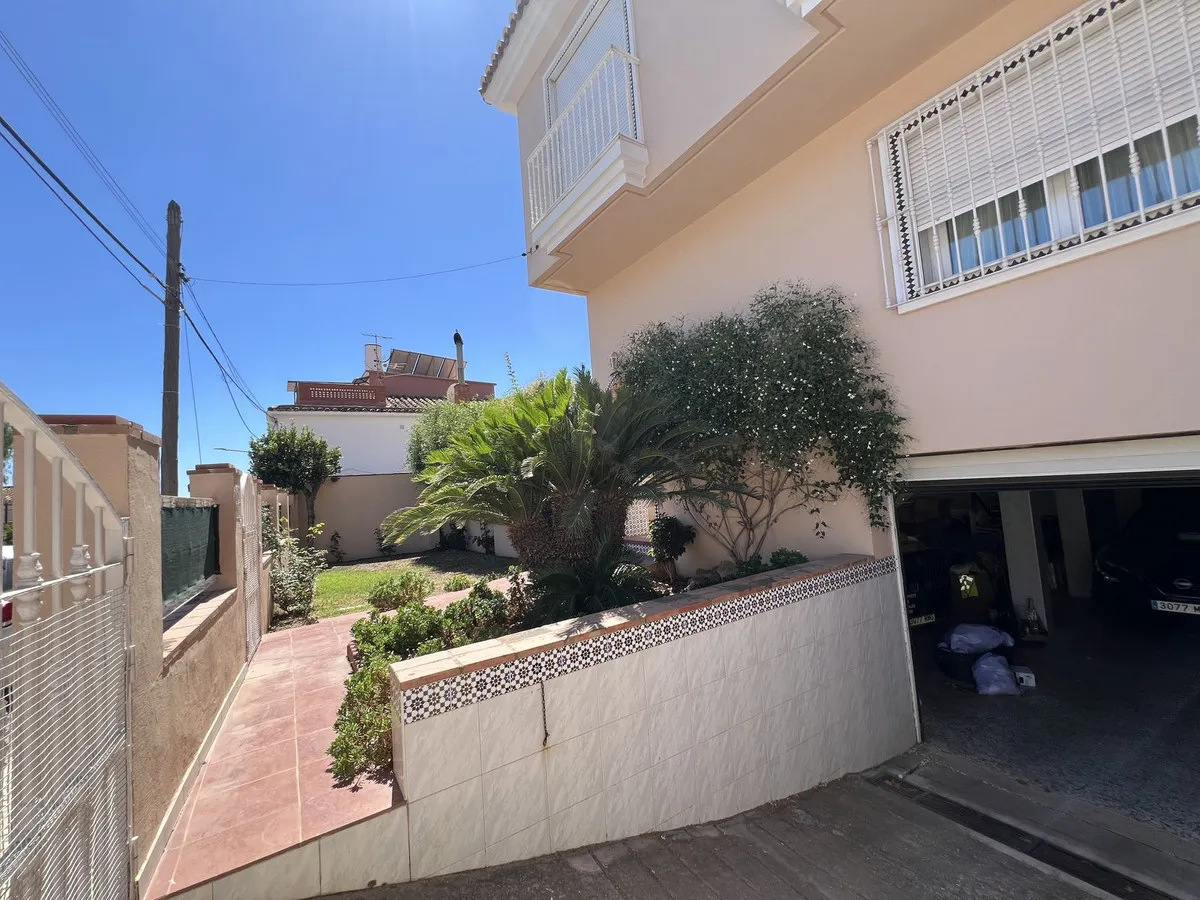 690a4a16-31ca-4bba-bf88-27d4752b5308