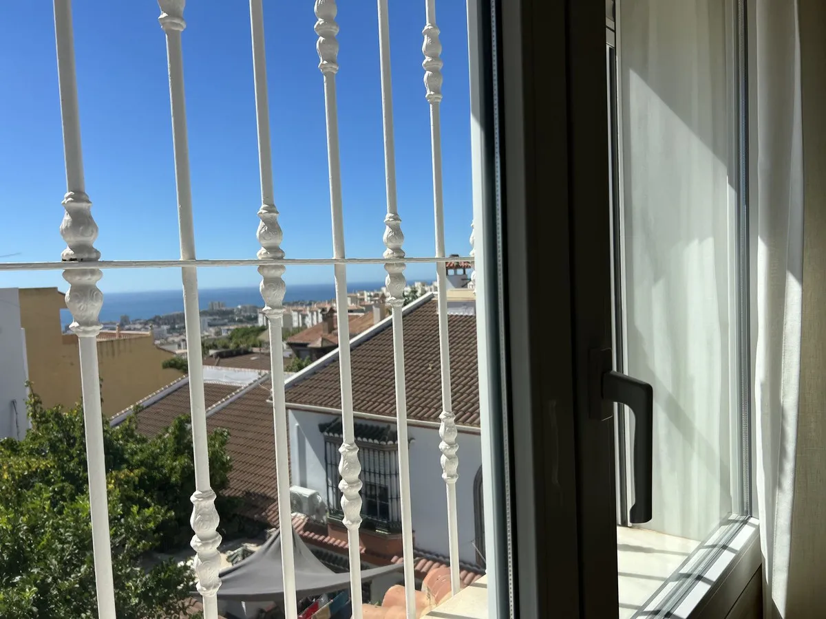 c5912ef4-a3b9-45ab-a819-3ec48eaddd08