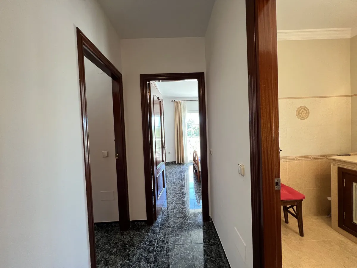 e1d73517-9625-4171-a0ea-f7a78c4802ac