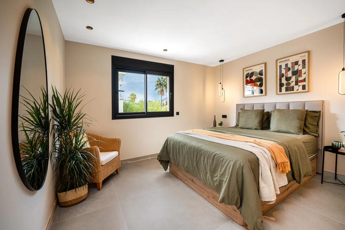 06cf7f51-5bbd-4482-894f-518d68647d3f