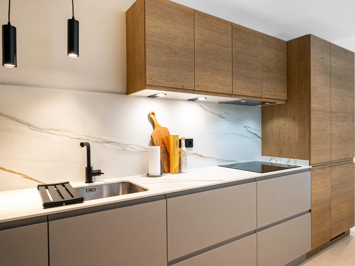 a5c4f326-fc96-40a6-9531-571f3811cfa2