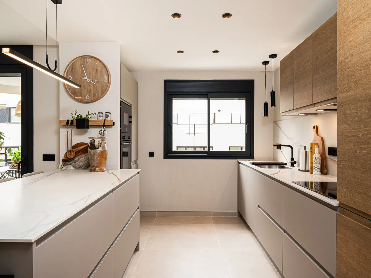 f1c5977e-a327-4ce4-8f51-4ba4f58c23bd