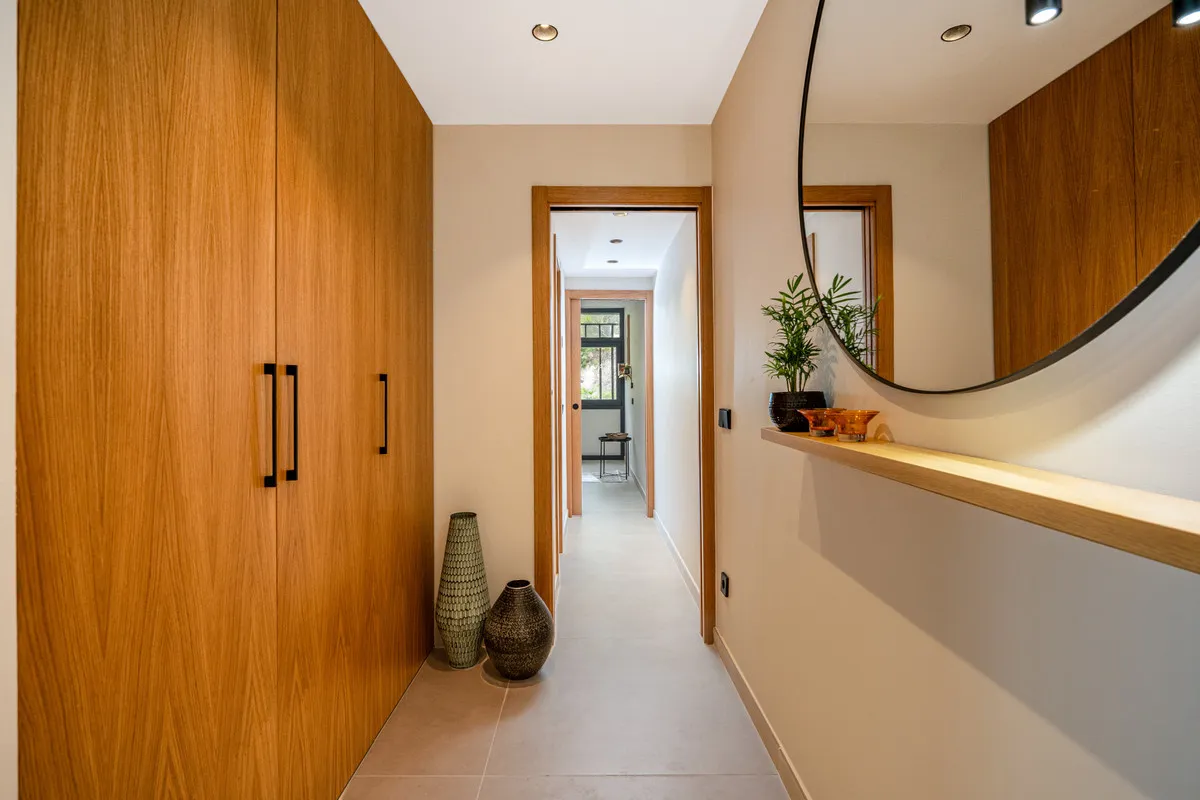 f65fb839-e79f-4c4b-abdb-32d6781c1f3a